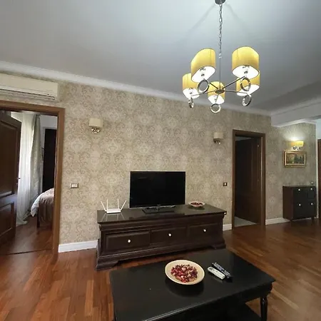 Herastrau 3 Self Check-in Boekarest