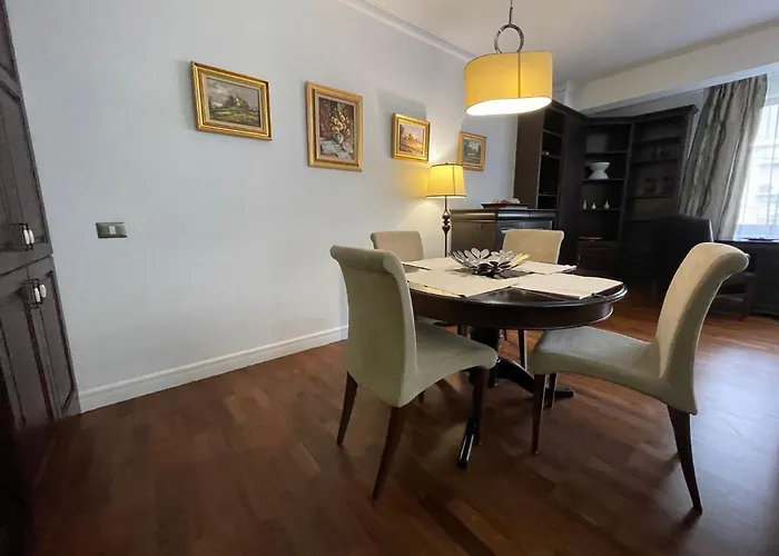 Herastrau 3 Self Check-in 公寓